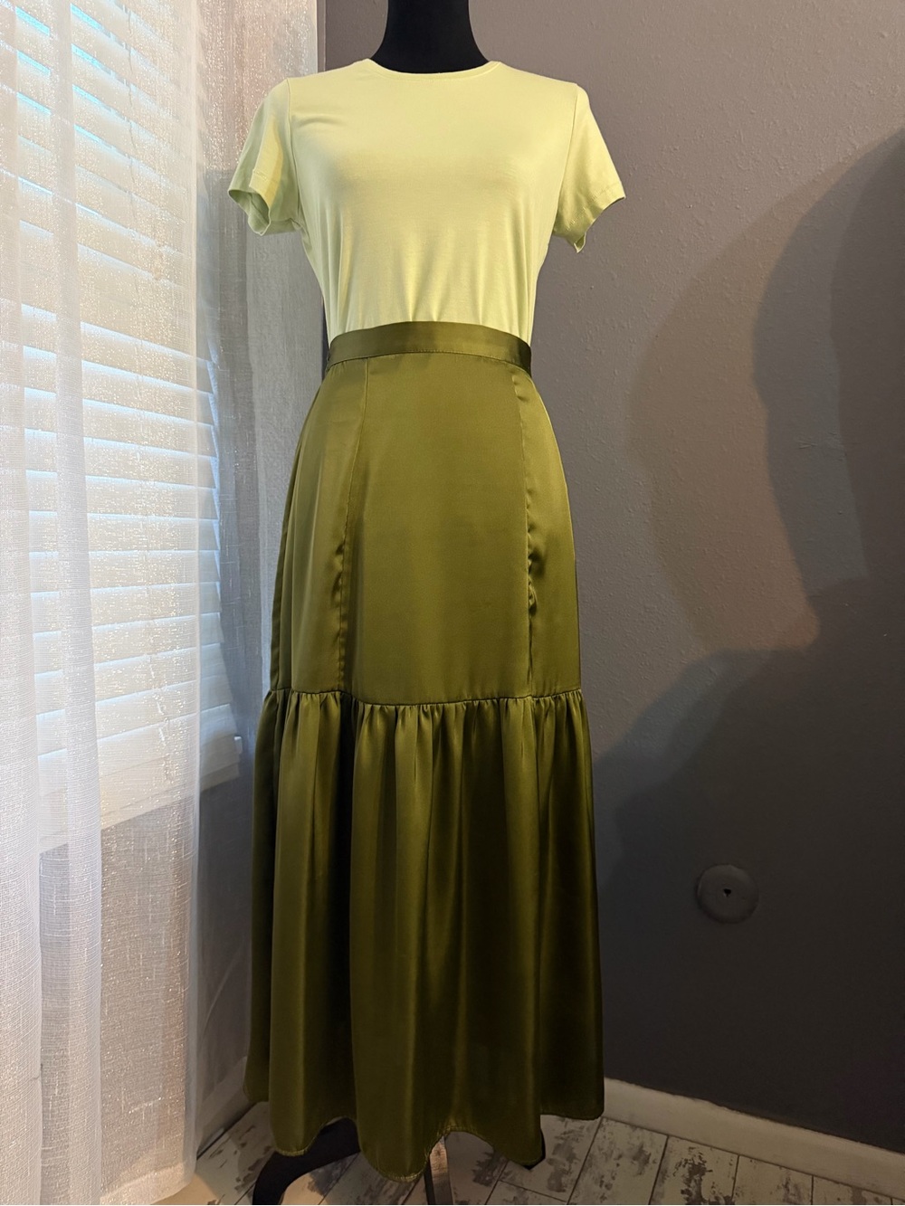 Topshop Olive Green Satin Tiered Maxi Skirt Size 4